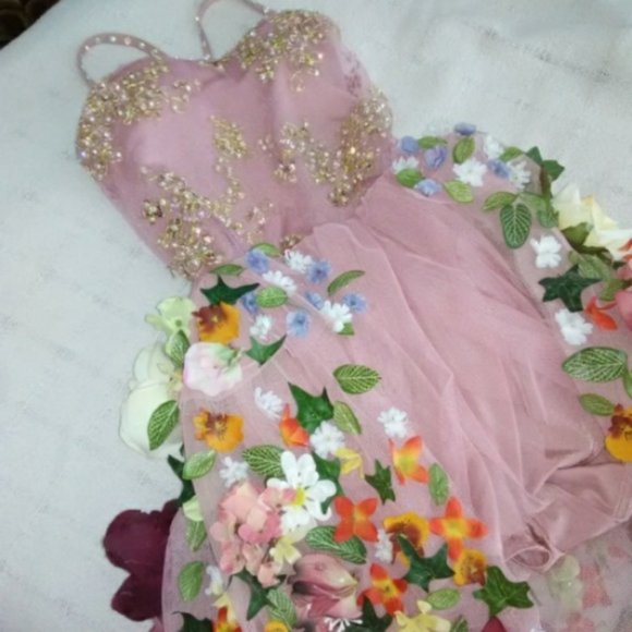 Dresses & Skirts - Flora Goddess Dress Adult Costume with Accessories Size 6